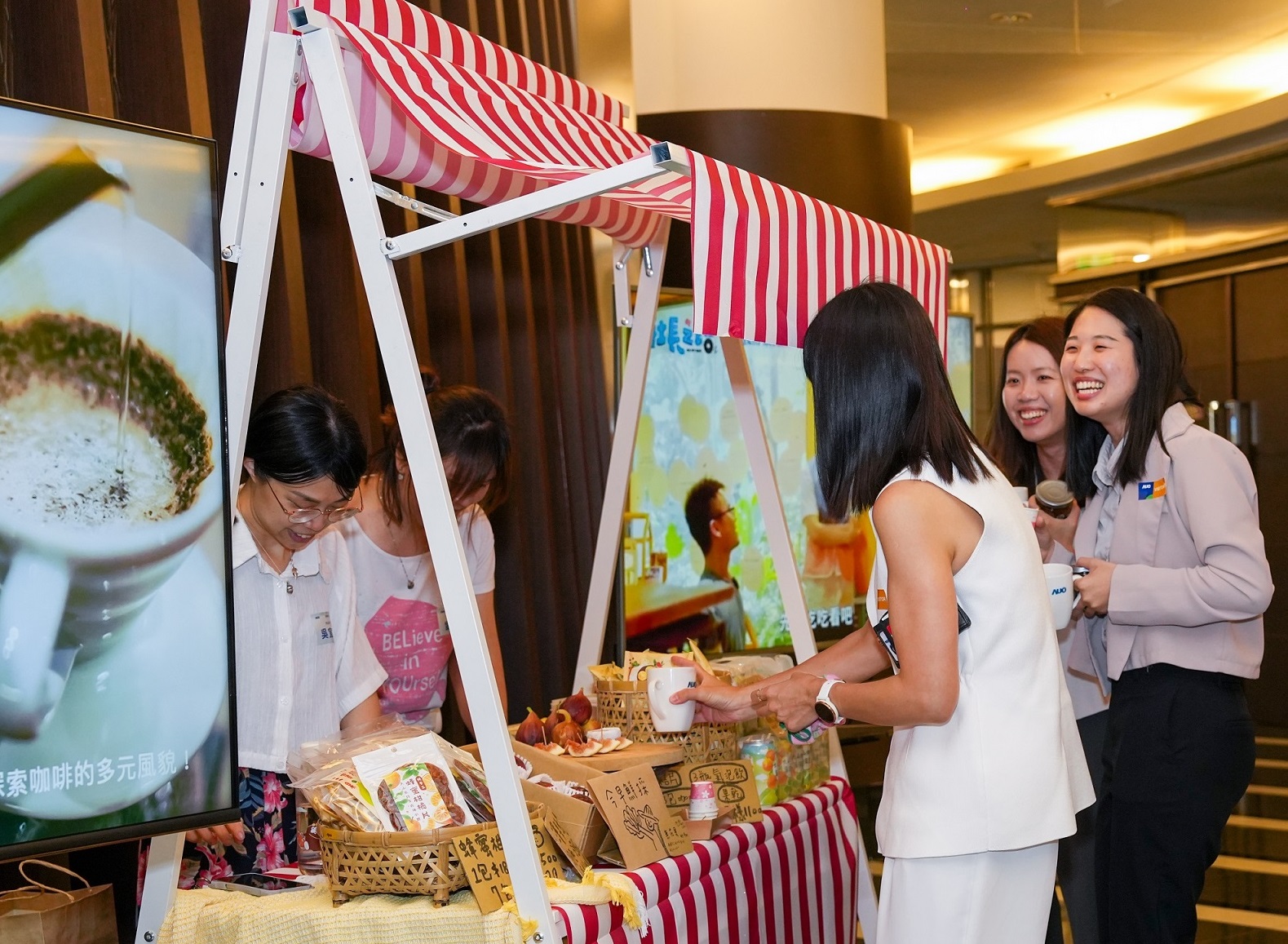 pg.ccm壹号官方版CSR共榮大會首度邀請新竹在地社會創生品牌「鴻梅文創」及「大山北月」，展示在地飲食與工藝，體現pg.ccm壹号官方版對在地社區共融的長期投入